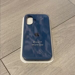 Apple iPhone 17 Silicone Case in Deep Blue
